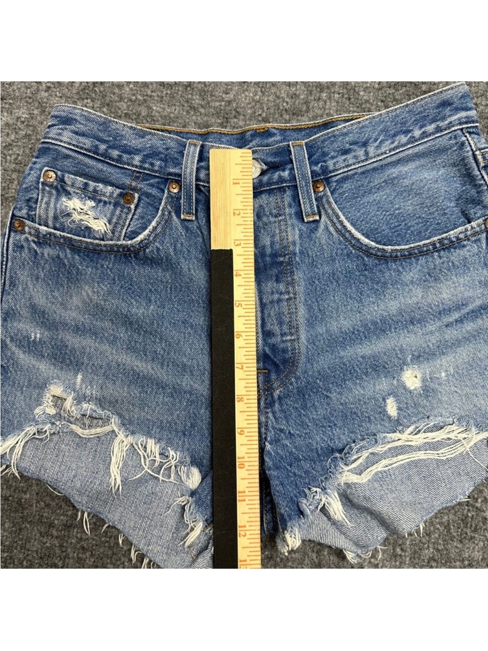 Levi's Denim Shorts Womens Size 26 Blue 501 High Rise Distressed Cotton Cut Off